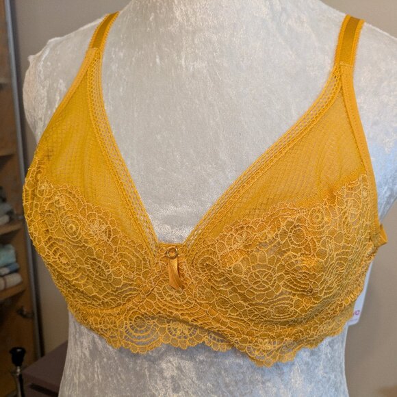 Freya Other - Freya 32E Expression bra Gold NWT